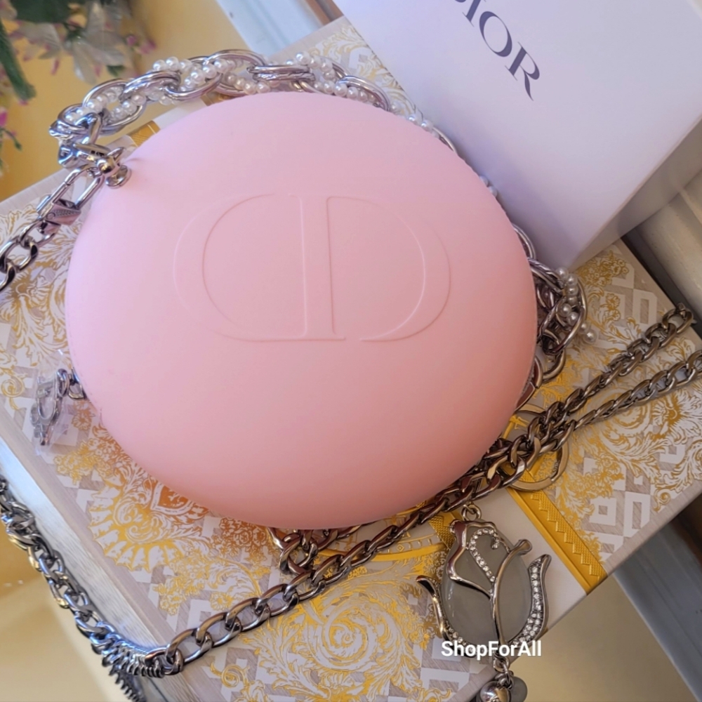 Dior - Picture 11 of 16